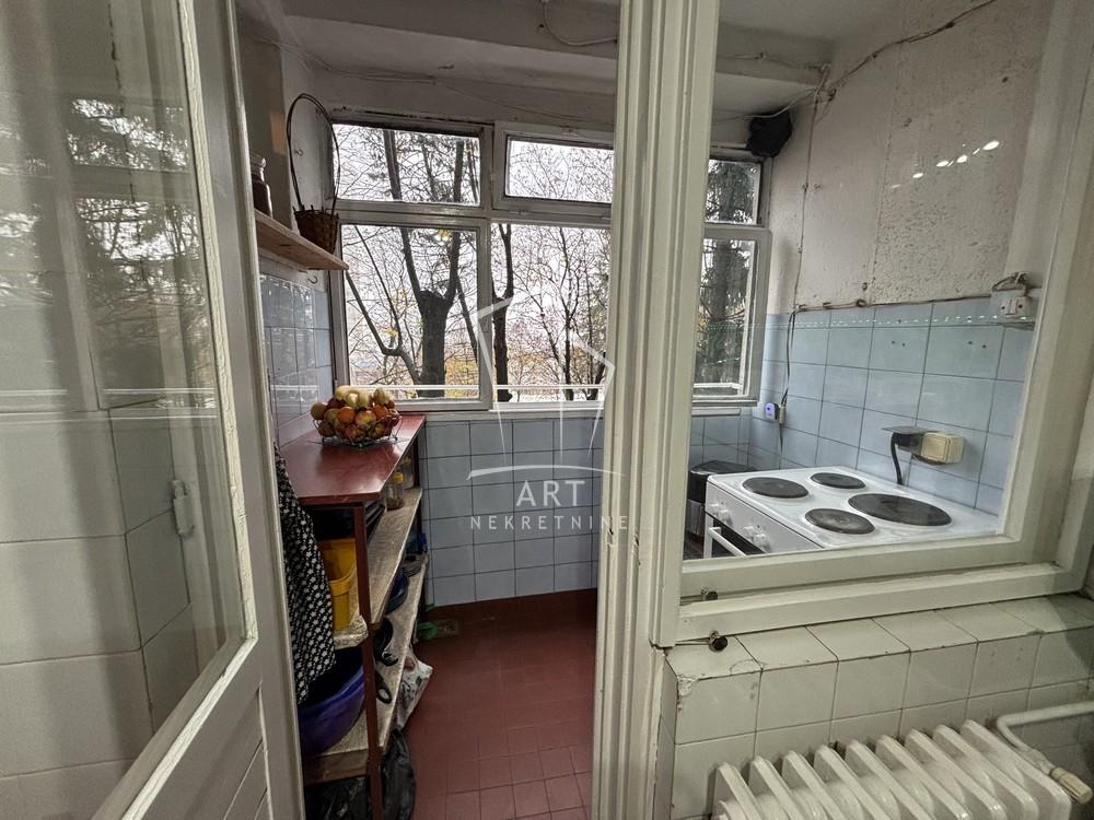 Stan na prodaju u Beogradu, Čukarica, dvoiposoban, 56m2, cena 150000 evra