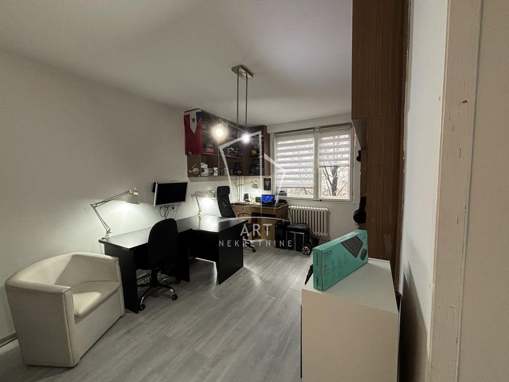 Stan na prodaju u Beogradu, Čukarica, dvoiposoban, 56m2, cena 150000 evra