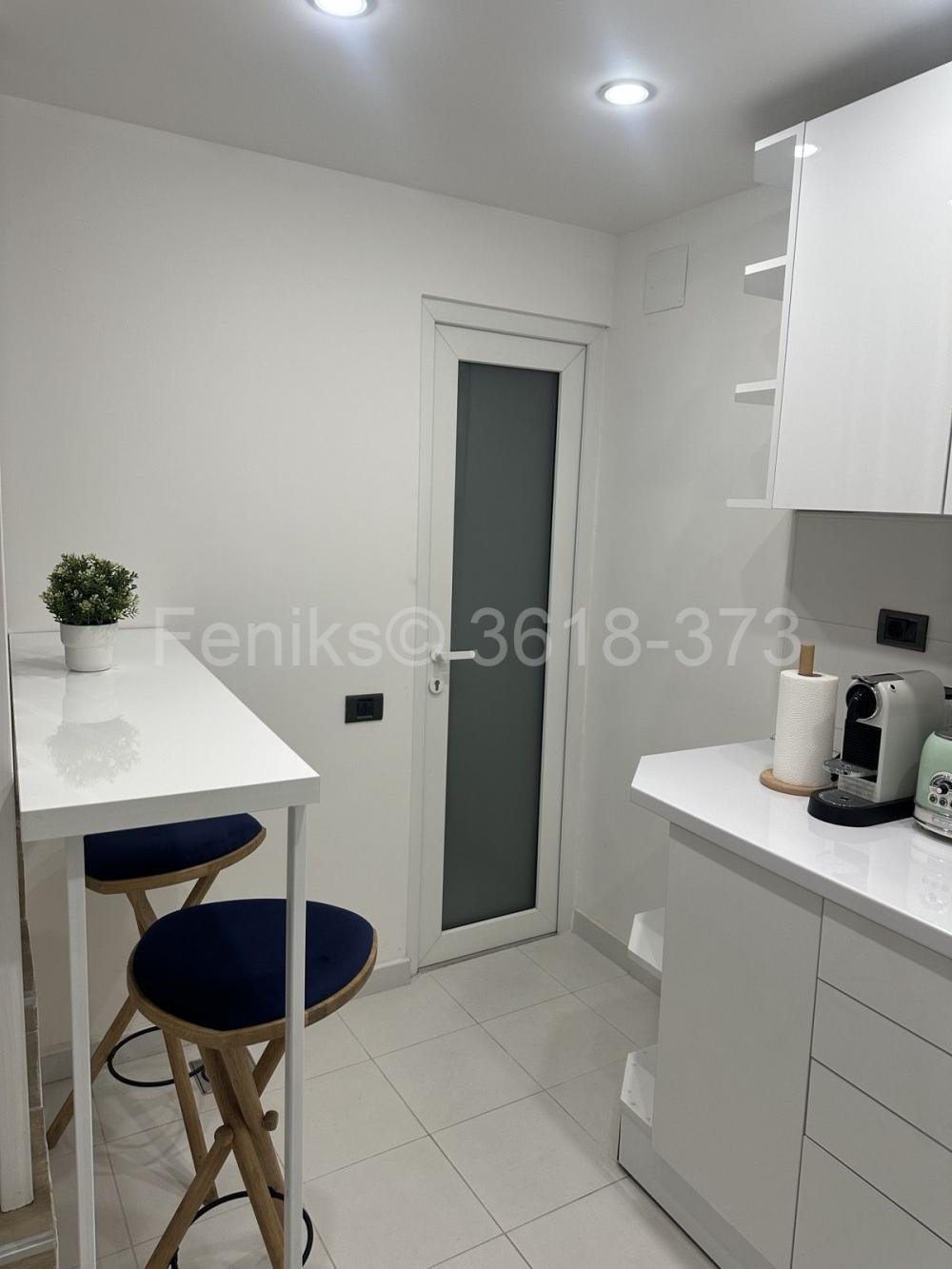 Stan na prodaju u Beogradu, Đeram pijaca, trosoban, 130m2, cena 500000 evra