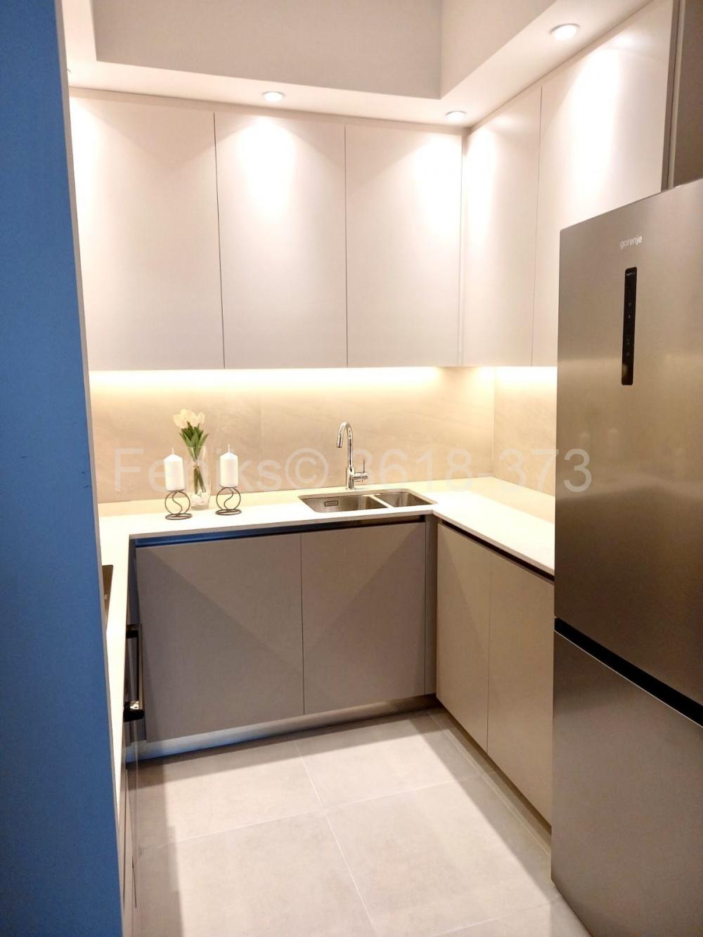 Stan na prodaju u Beogradu, Beograd na vodi, trosoban, 91m2, cena 450000 evra