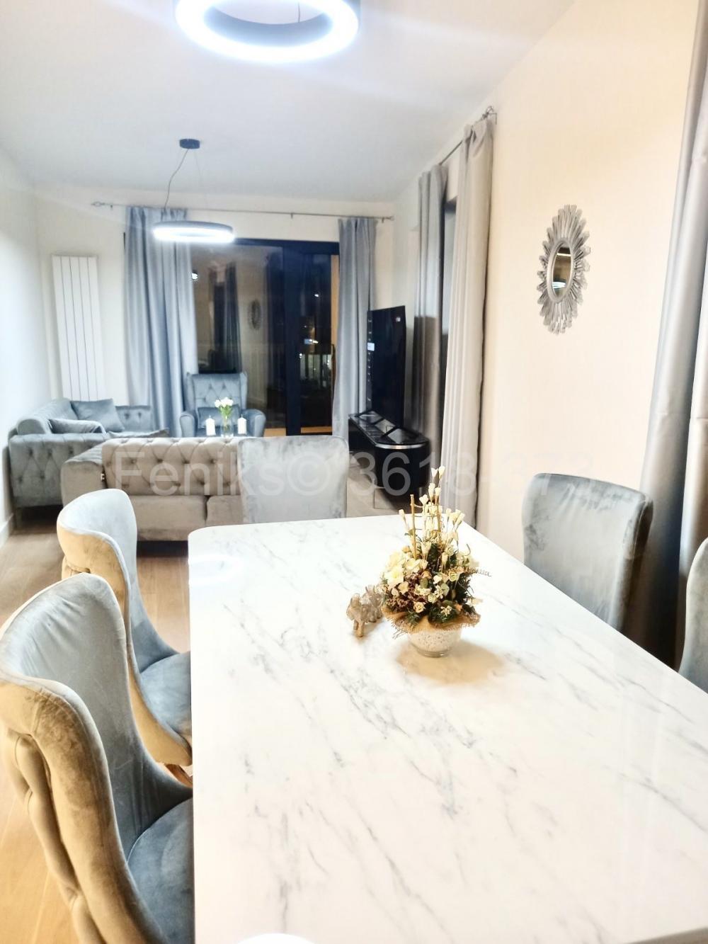 Stan na prodaju u Beogradu, Beograd na vodi, trosoban, 91m2, cena 450000 evra