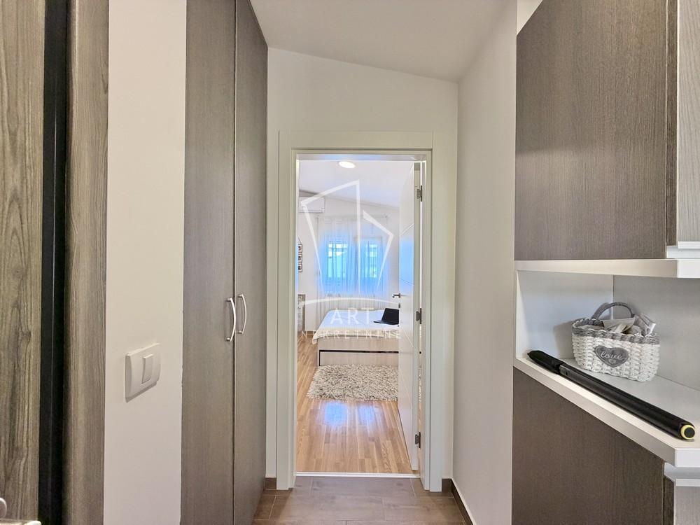 Stan na prodaju u Beogradu, Pašino brdo, dvoiposoban, 57m2, cena 198000 evra