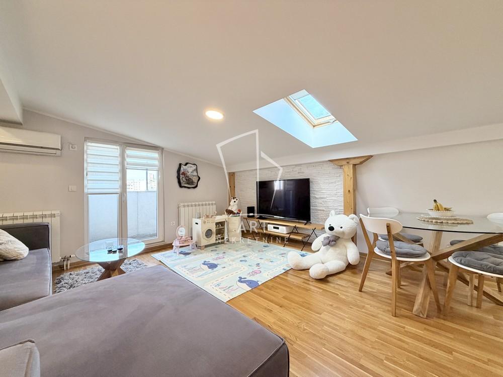 Stan na prodaju u Beogradu, Pašino brdo, dvoiposoban, 57m2, cena 198000 evra