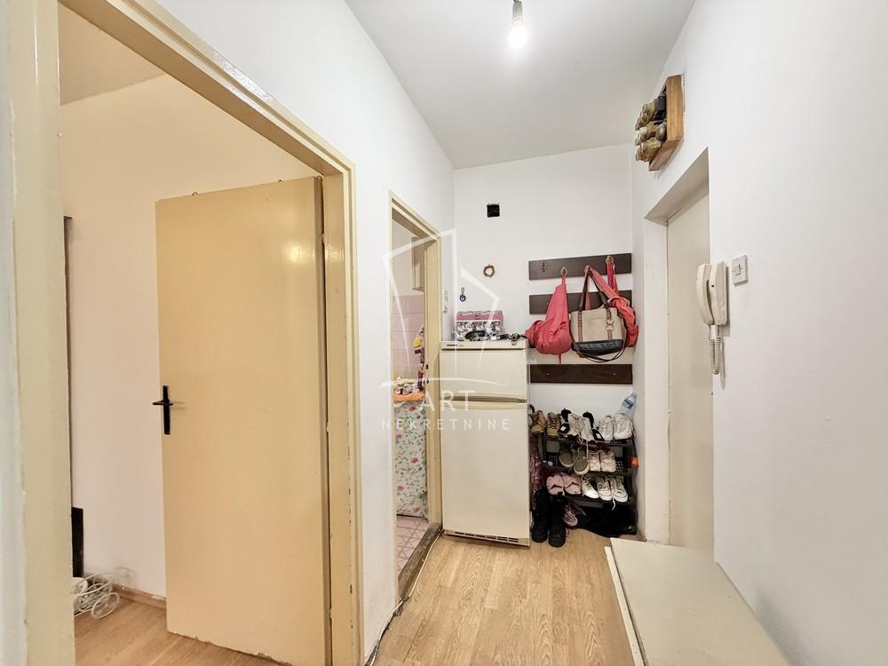 Stan na prodaju u Beogradu, Voždovac, jednosoban, 35m2, cena 138000 evra