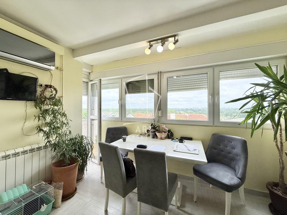 Stan na prodaju u Beogradu, Banovo brdo, dvosoban, 62m2, cena 170000 evra