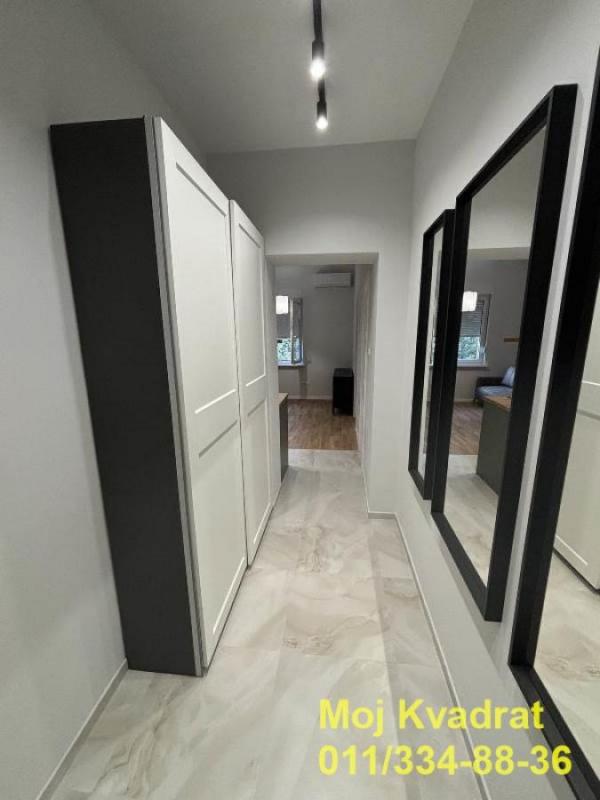 Stan na prodaju u Beogradu, Palata pravde, jednoiposoban, 30m2, cena 165000 evra