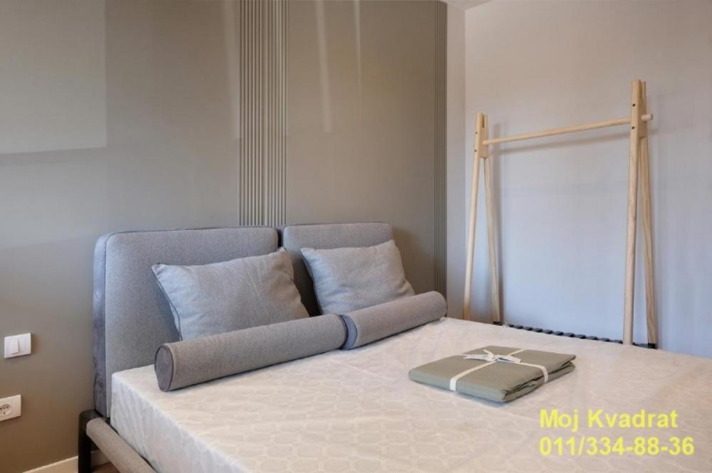 Stan na prodaju u Beogradu, Crveni Krst, dvoiposoban, 53m2, cena 252000 evra