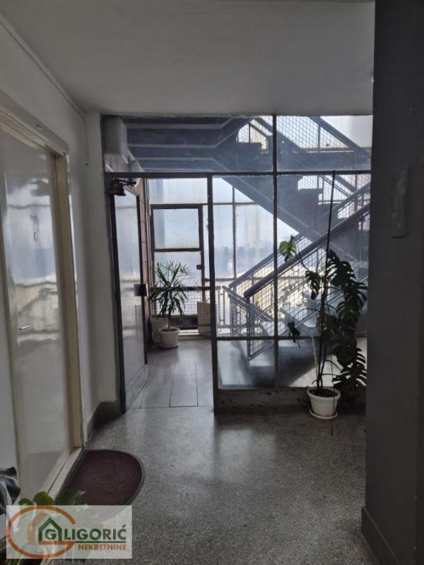 Stan na prodaju u Beogradu, Cvetkova pijaca, jednosoban, 25m2, cena 100000 evra