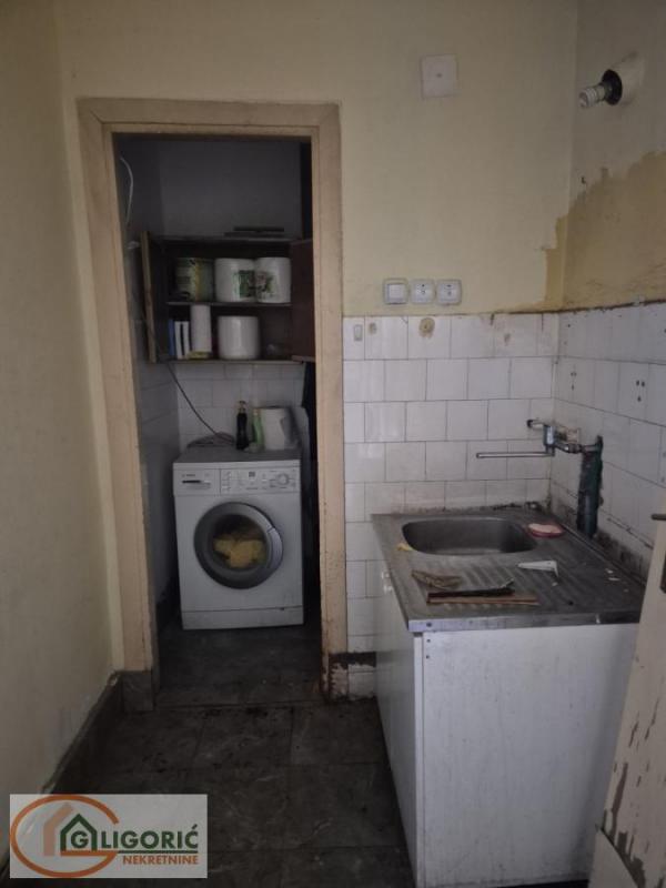 Stan na prodaju u Beogradu, Cvetkova pijaca, jednosoban, 25m2, cena 100000 evra