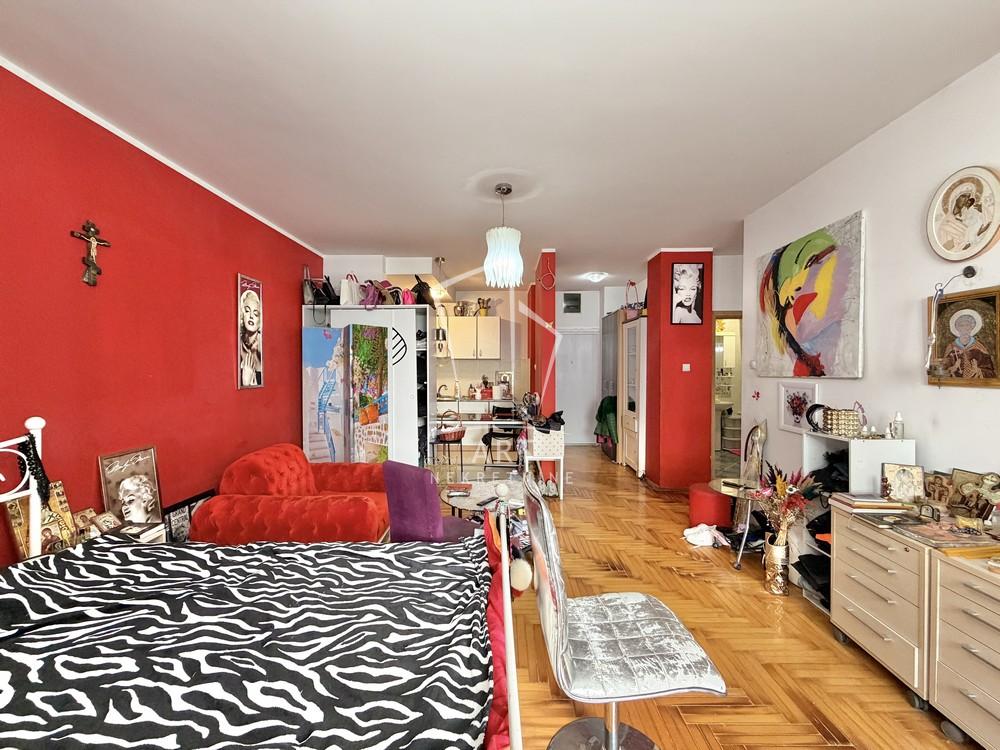 Stan na prodaju u Beogradu, Rakovica, dvosoban, 57m2, cena 153700 evra