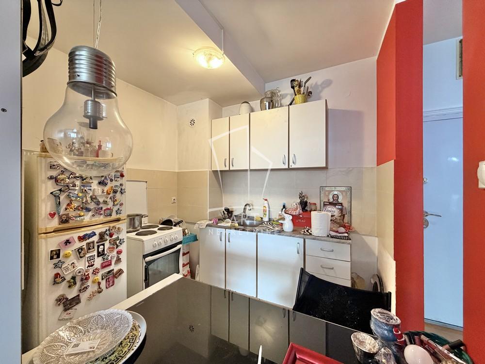 Stan na prodaju u Beogradu, Rakovica, dvosoban, 57m2, cena 153700 evra