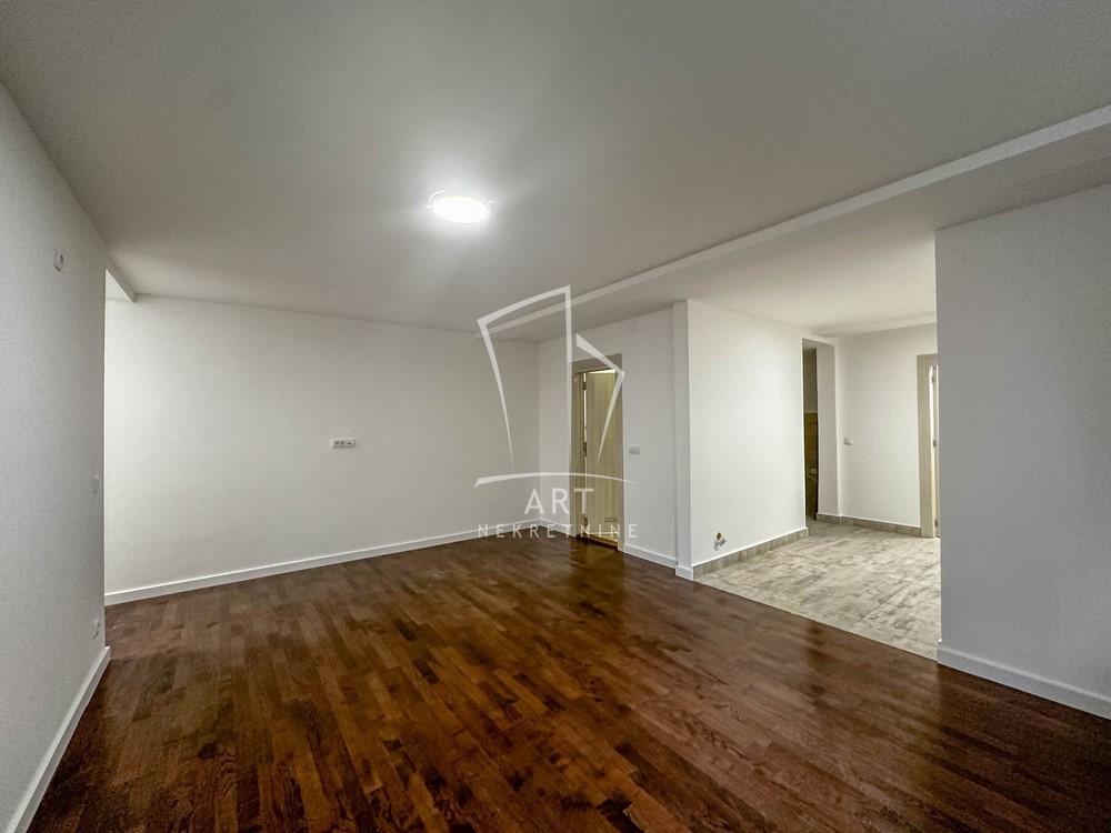 Stan na prodaju u Beogradu, Miljakovac, trosoban, 85m2, cena 125000 evra