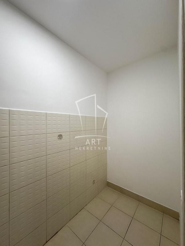 Stan na prodaju u Beogradu, Miljakovac, trosoban, 85m2, cena 125000 evra