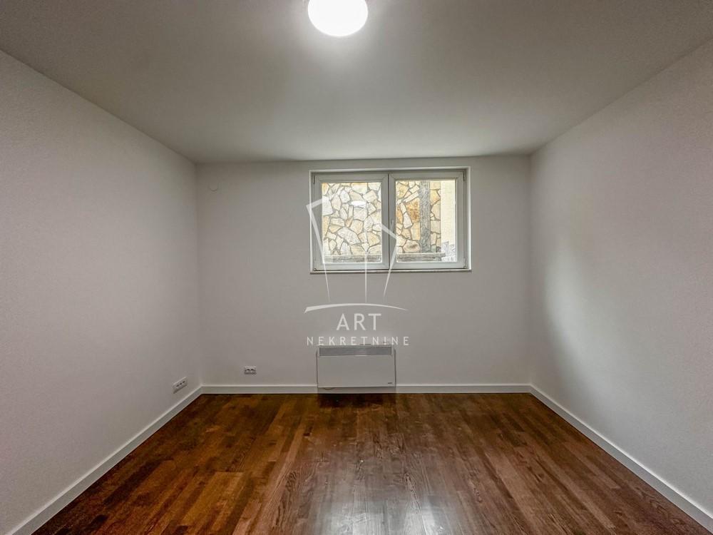 Stan na prodaju u Beogradu, Miljakovac, trosoban, 85m2, cena 125000 evra