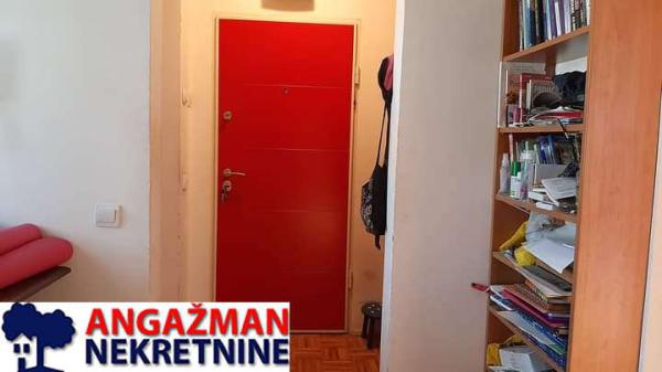 Stan na prodaju u Beogradu, Novi Beograd, troiposoban, 89m2, cena 220000 evra