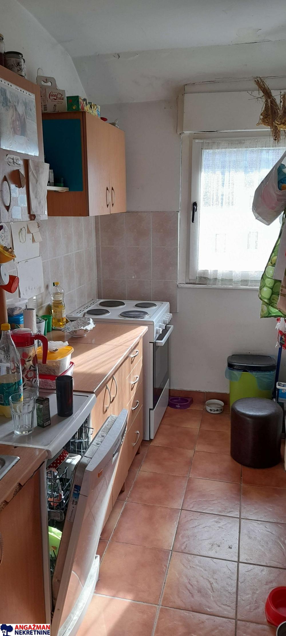 Stan na prodaju u Beogradu, Novi Beograd, troiposoban, 89m2, cena 220000 evra