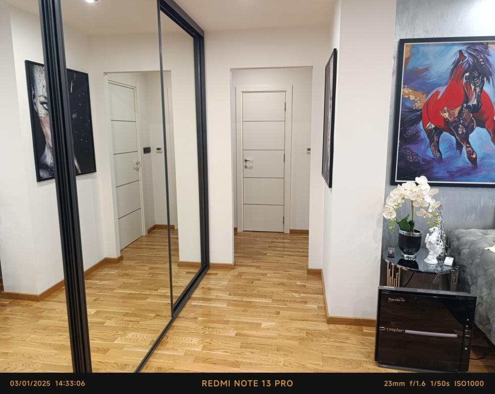 Stan na prodaju u Beogradu, Novi Beograd blok 28 (Potkovica), dvosoban, 60m2, cena 235000 evra