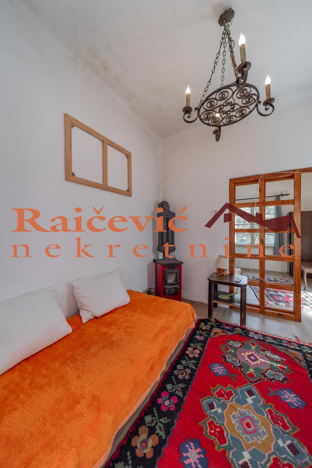 Stan na prodaju u Beogradu, Čukarica, jednoiposoban, 26m2, cena 78000 evra