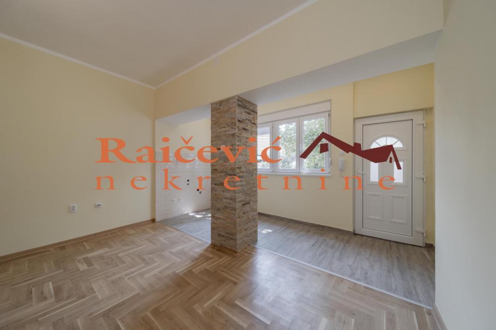 Stan na prodaju u Beogradu, Bulbulder, jednosoban, 28m2, cena 85000 evra