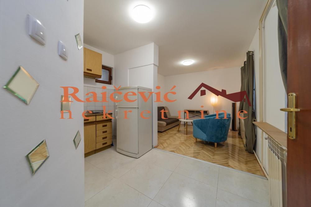 Stan na prodaju u Beogradu, Beograd (centar), jednoiposoban, 36m2, cena 139000 evra