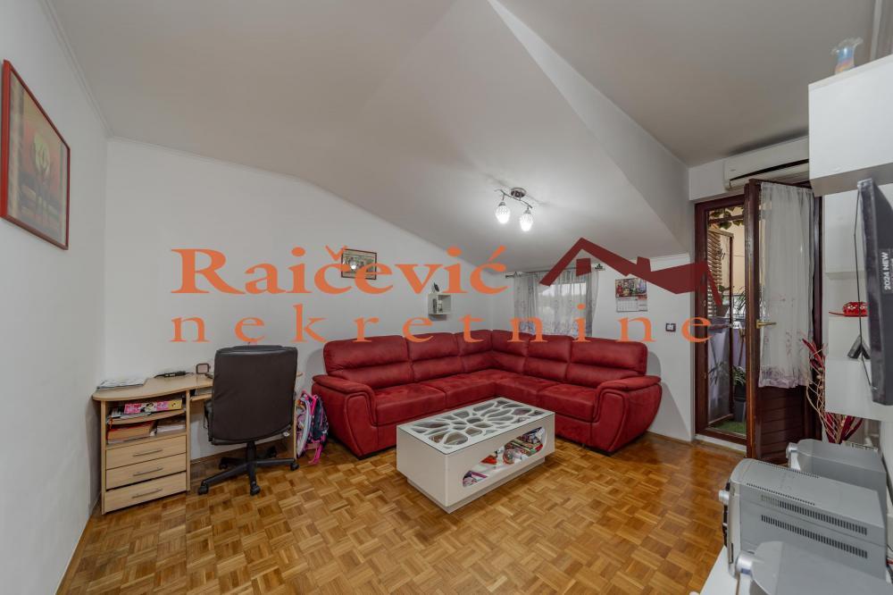 Stan na prodaju u Beogradu, Novi Beograd blok 62, jednoiposoban, 45m2, cena 146000 evra