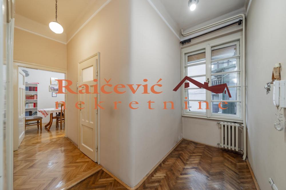 Stan na prodaju u Beogradu, Tašmajdan, dvosoban, 45m2, cena 184500 evra