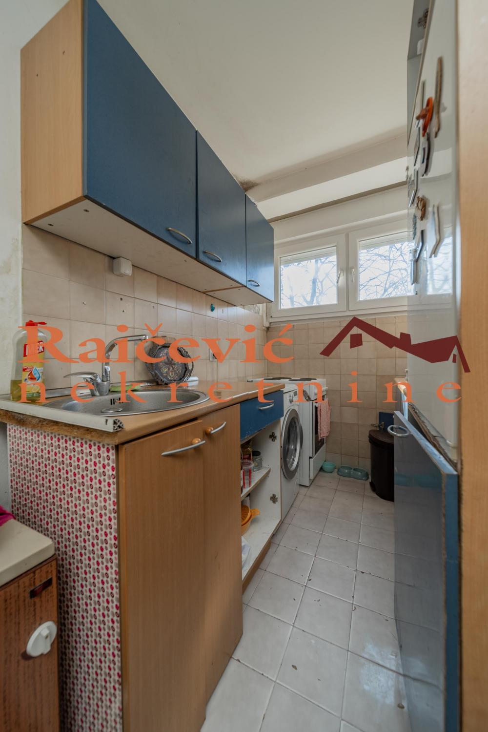 Stan na prodaju u Beogradu, Voždovac, jednoiposoban, 47m2, cena 121000 evra