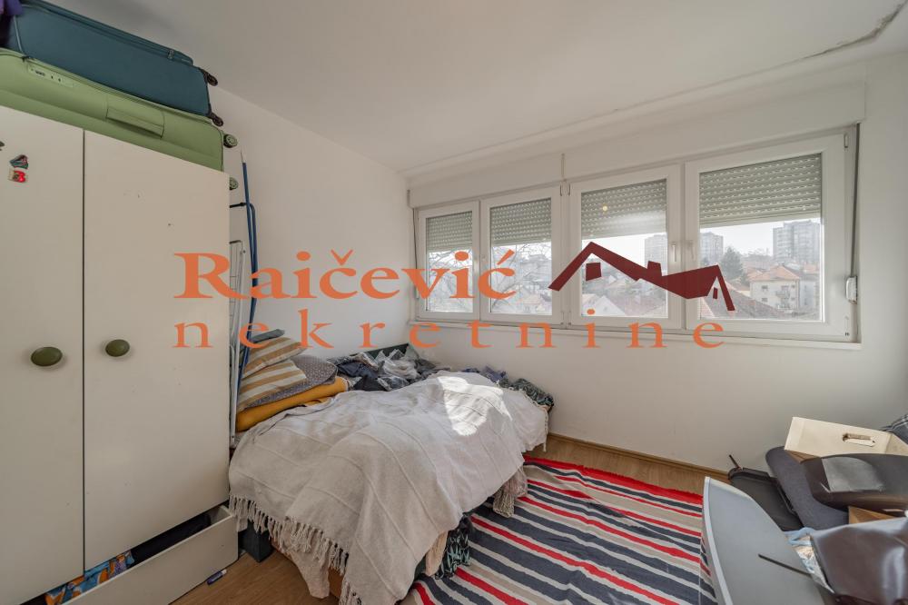 Stan na prodaju u Beogradu, Voždovac, jednoiposoban, 47m2, cena 121000 evra