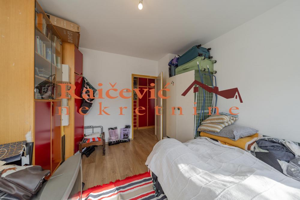 Stan na prodaju u Beogradu, Voždovac, jednoiposoban, 47m2, cena 121000 evra