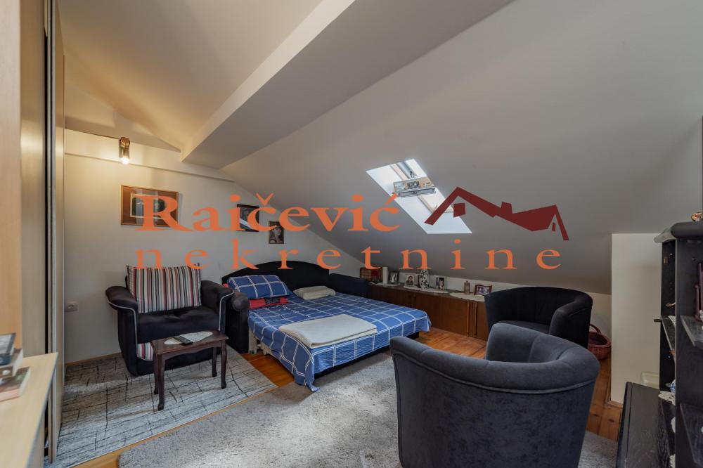 Stan na prodaju u Beogradu, Novi Beograd blok 8 (Paviljoni), jednosoban, 47m2, cena 125000 evra