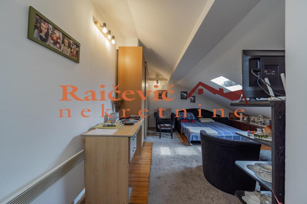 Stan na prodaju u Beogradu, Novi Beograd blok 8 (Paviljoni), jednosoban, 47m2, cena 125000 evra