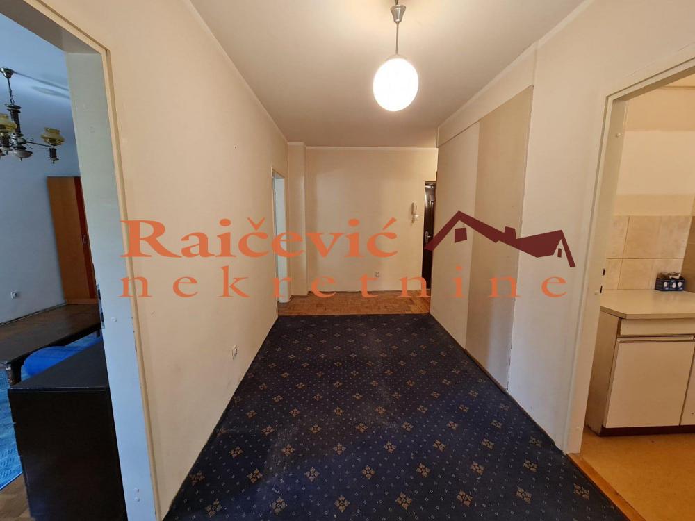 Stan na prodaju u Beogradu, Braće Jerković, jednosoban, 49m2, cena 119900 evra