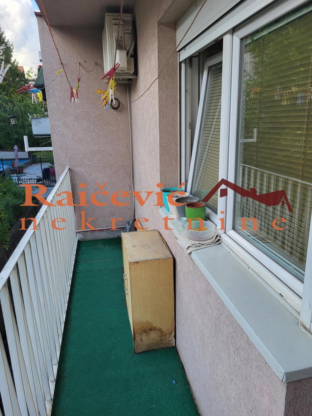 Stan na prodaju u Beogradu, Voždovac, dvosoban, 52m2, cena 150000 evra