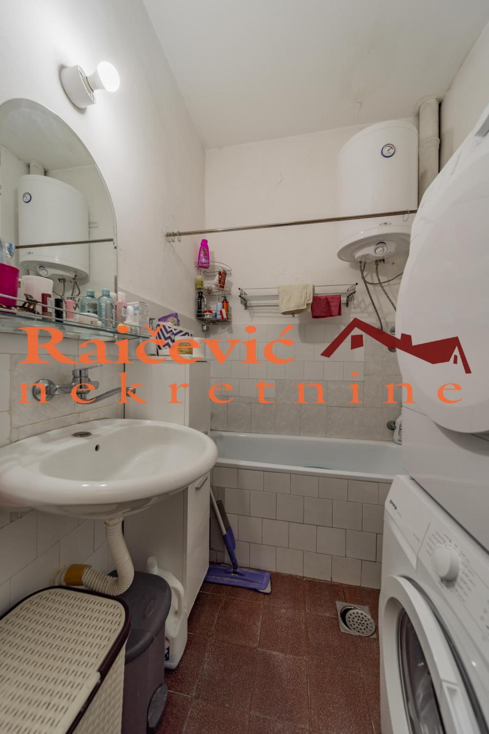 Stan na prodaju u Beogradu, Gornji grad, dvosoban, 52m2, cena 230000 evra