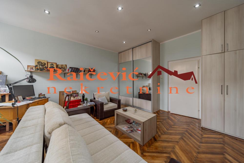 Stan na prodaju u Beogradu, Gornji grad, dvosoban, 52m2, cena 230000 evra