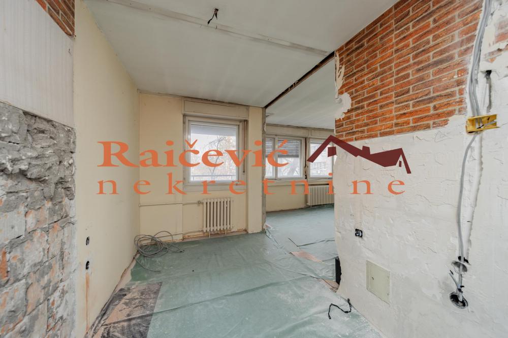 Stan na prodaju u Beogradu, Novi Beograd blok 45 (TC Enjub), dvosoban, 55m2, cena 188000 evra