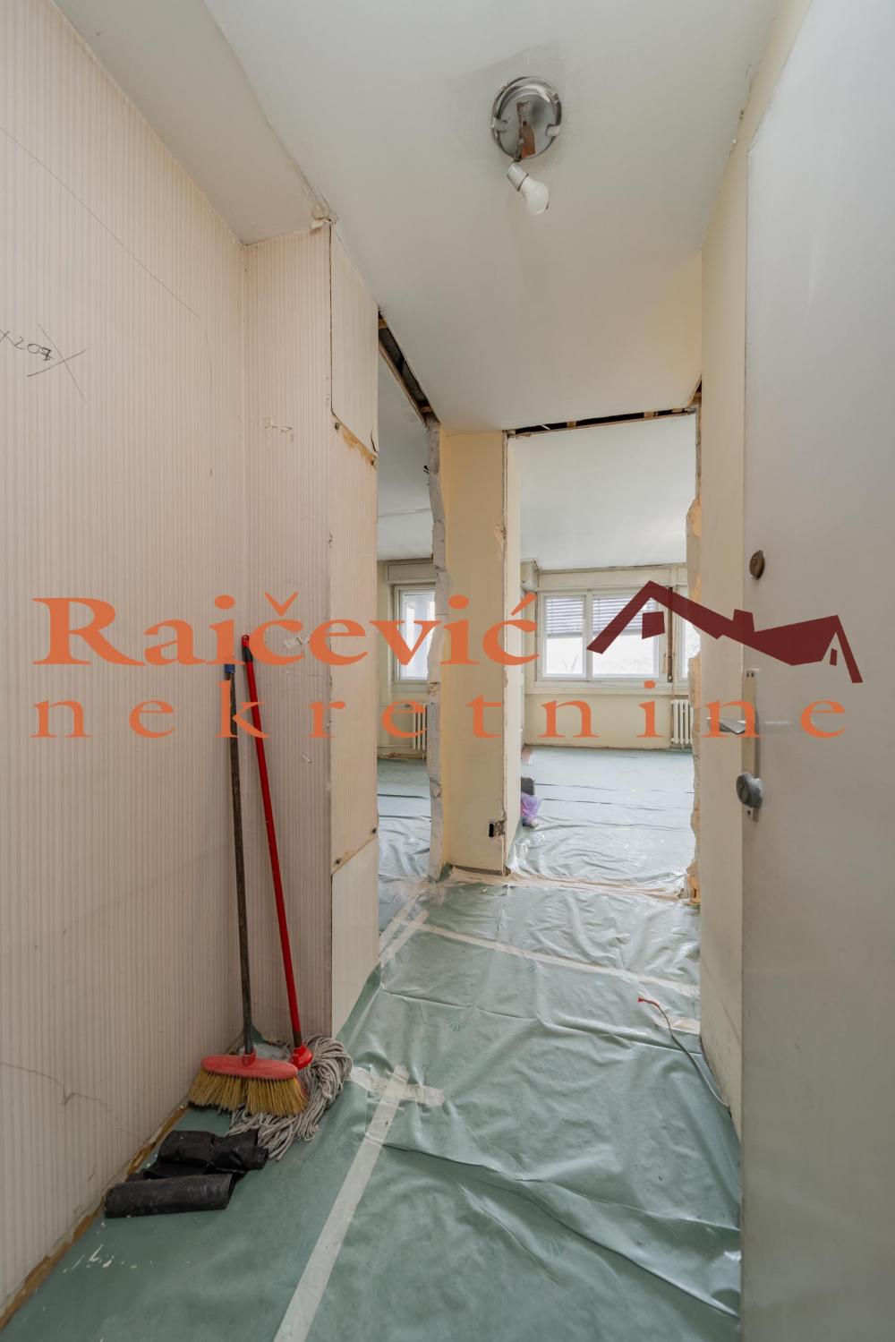 Stan na prodaju u Beogradu, Novi Beograd blok 45 (TC Enjub), dvosoban, 55m2, cena 188000 evra