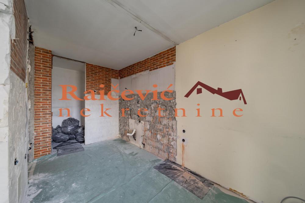 Stan na prodaju u Beogradu, Novi Beograd blok 45 (TC Enjub), dvosoban, 55m2, cena 188000 evra