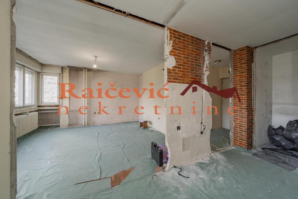 Stan na prodaju u Beogradu, Novi Beograd blok 45 (TC Enjub), dvosoban, 55m2, cena 188000 evra