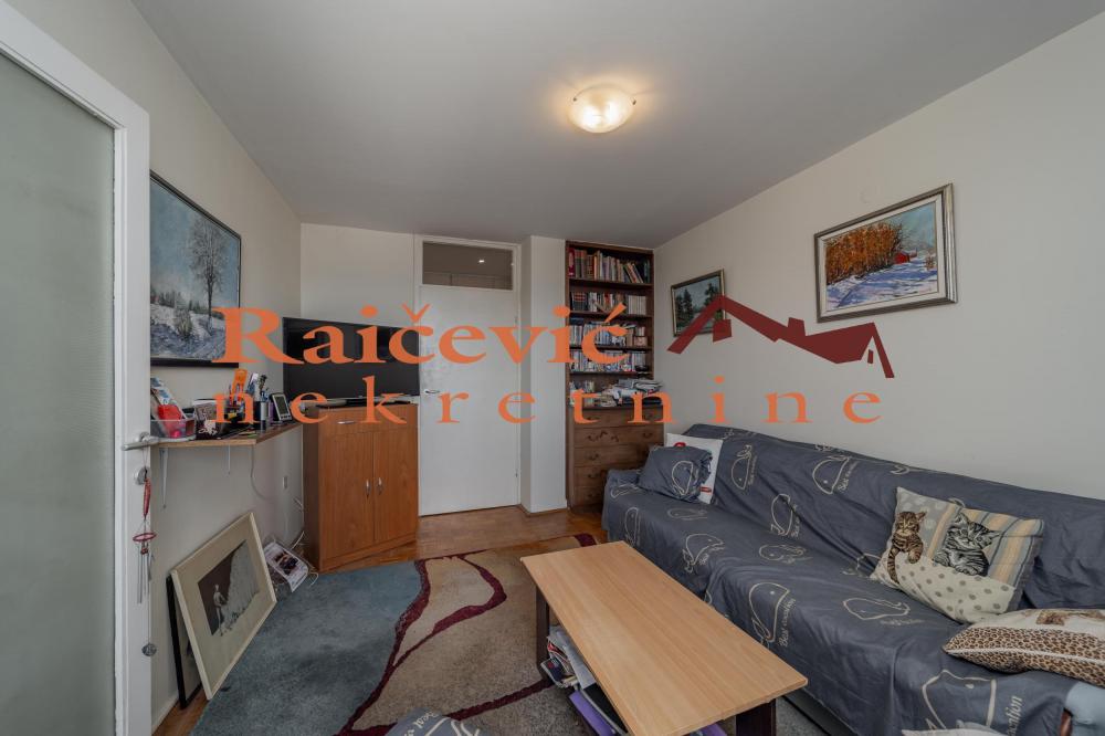 Stan na prodaju u Beogradu, Novi Beograd blok 28 (Potkovica), dvosoban, 55m2, cena 189000 evra