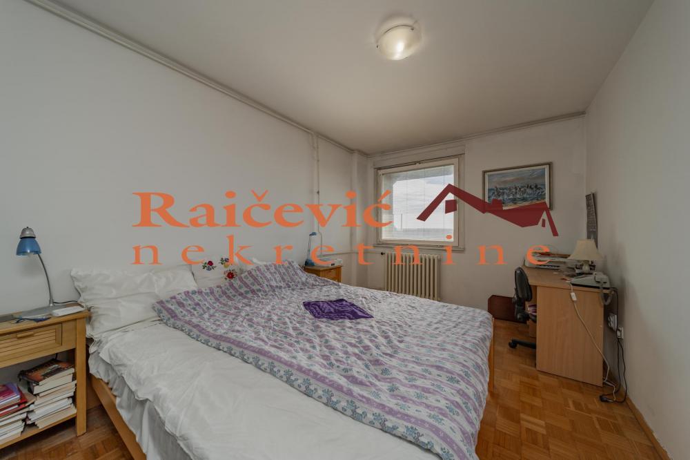 Stan na prodaju u Beogradu, Novi Beograd blok 28 (Potkovica), dvosoban, 55m2, cena 189000 evra