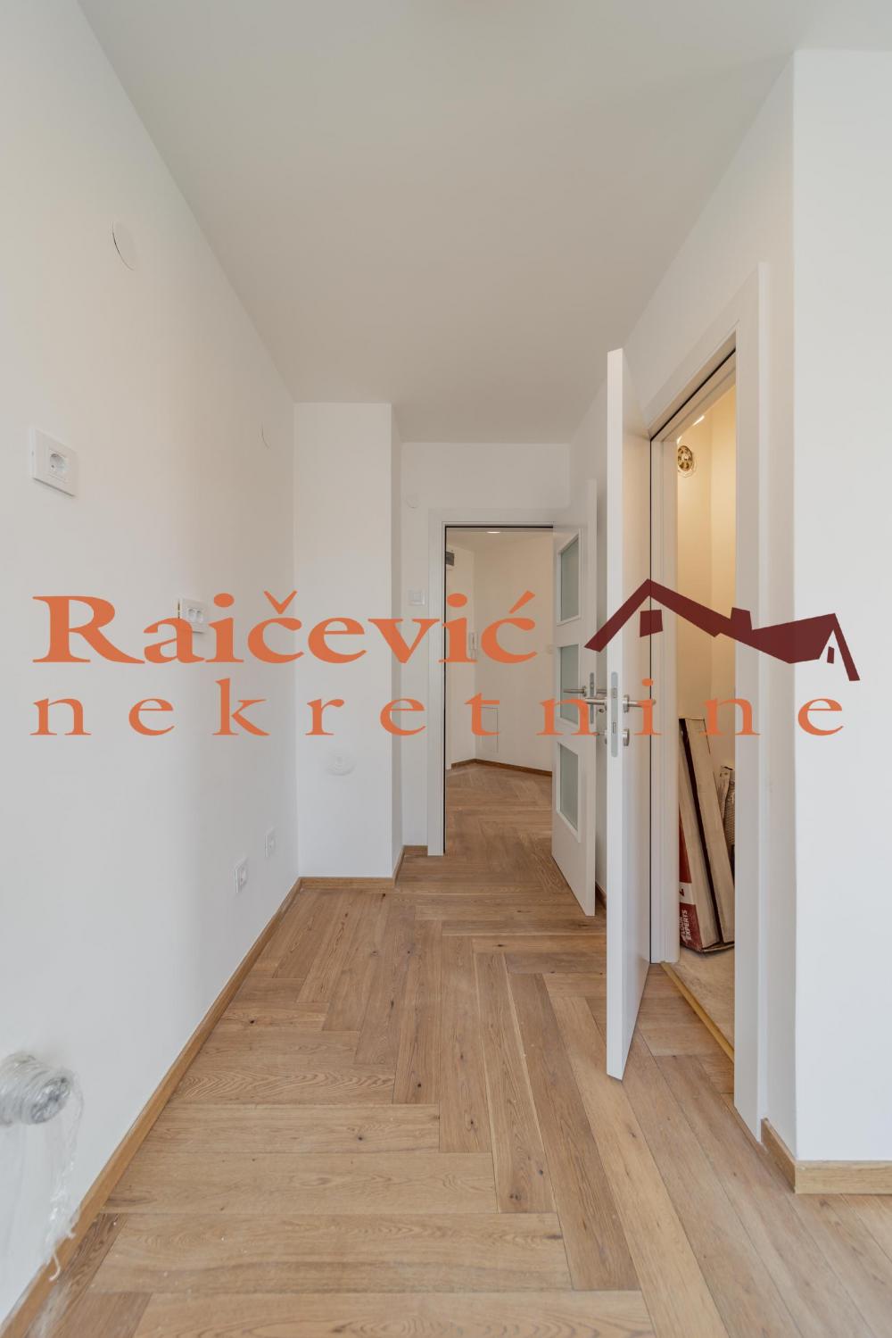 Stan na prodaju u Beogradu, Banovo brdo, dvosoban, 57m2, cena 216000 evra