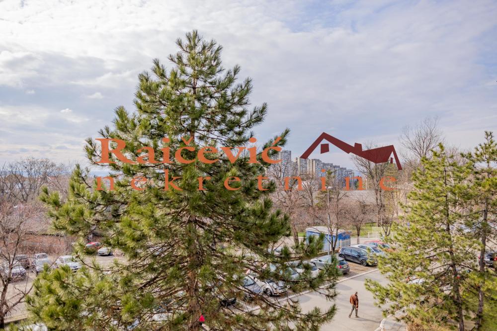 Stan na prodaju u Beogradu, Banovo brdo, dvosoban, 57m2, cena 216000 evra