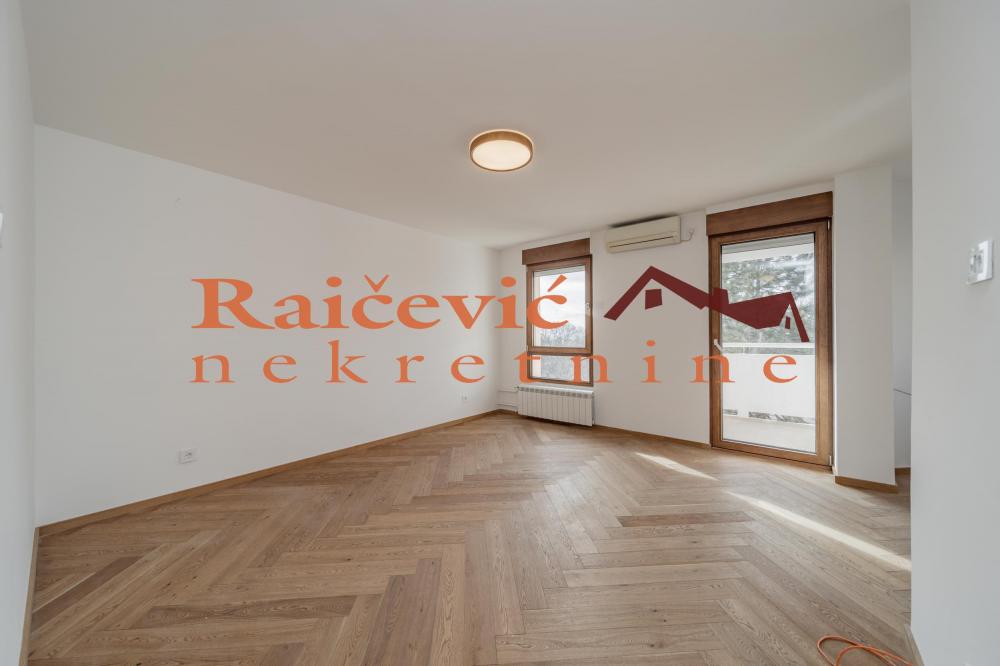 Stan na prodaju u Beogradu, Banovo brdo, dvosoban, 57m2, cena 216000 evra