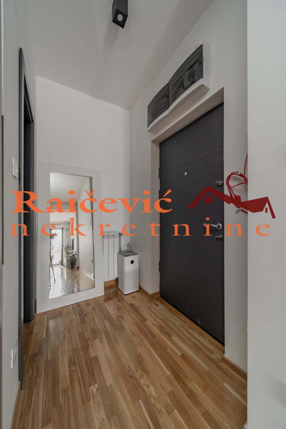 Stan na prodaju u Beogradu, Crveni Krst, dvosoban, 57m2, cena 229000 evra