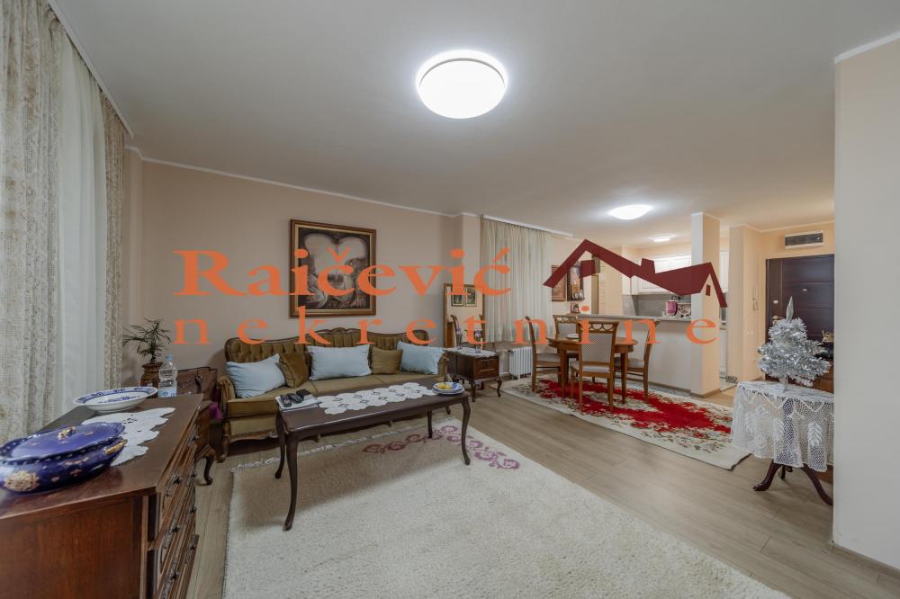 Stan na prodaju u Beogradu, Cerak vinogradi, dvosoban, 59m2, cena 193000 evra