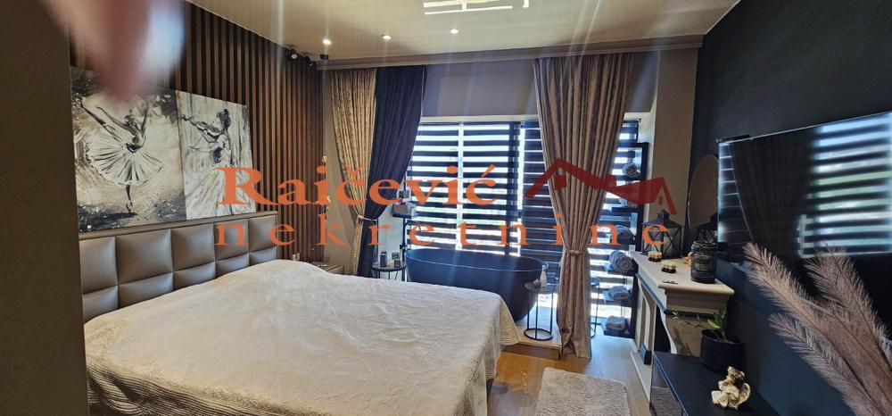 Stan na prodaju u Beogradu, Novi Beograd blok 65, dvosoban, 61m2, cena 380000 evra