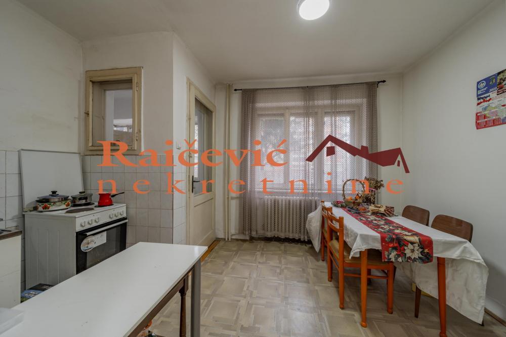 Stan na prodaju u Beogradu, Beograd (centar), dvosoban, 65m2, cena 180000 evra