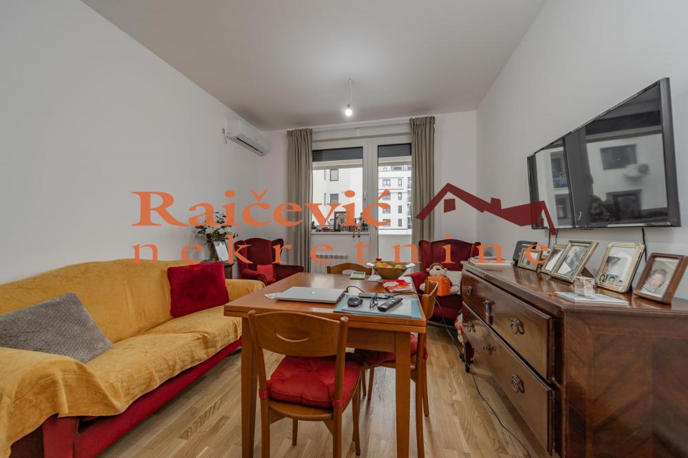 Stan na prodaju u Beogradu, Učiteljsko naselje, dvoiposoban, 65m2, cena 205000 evra