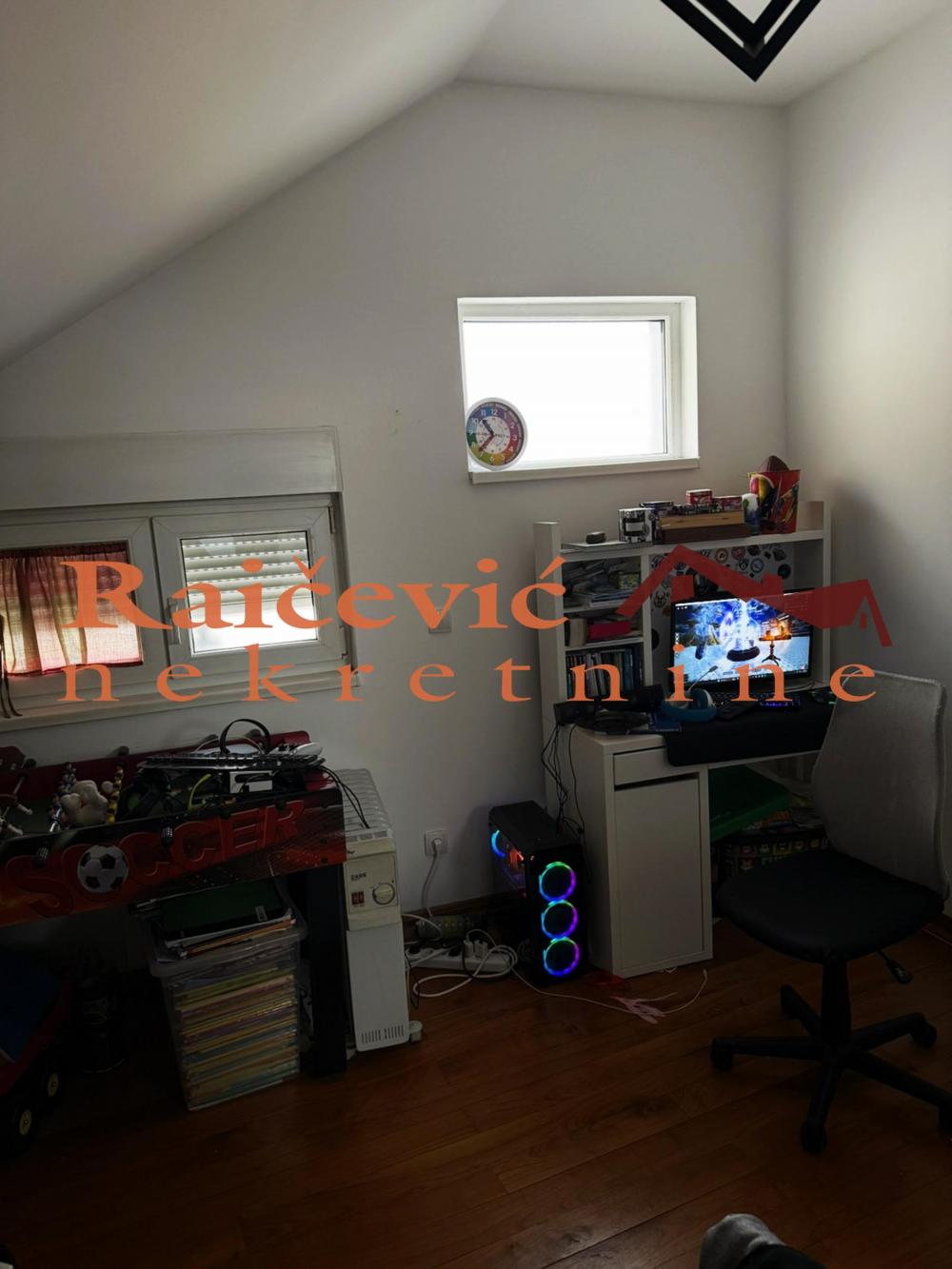 Stan na prodaju u Beogradu, Dorćol, trosoban, 66m2, cena 225000 evra